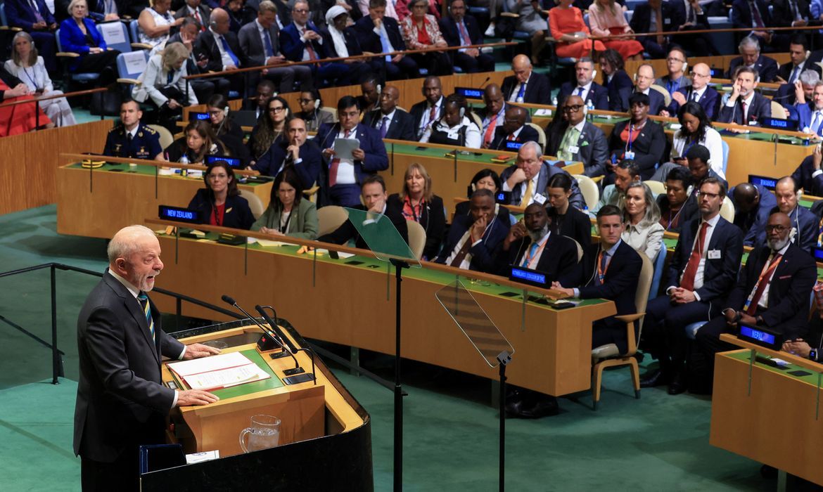 "O Brasil não cabe no quintal de ninguém”, diz Lula em discurso na ONU