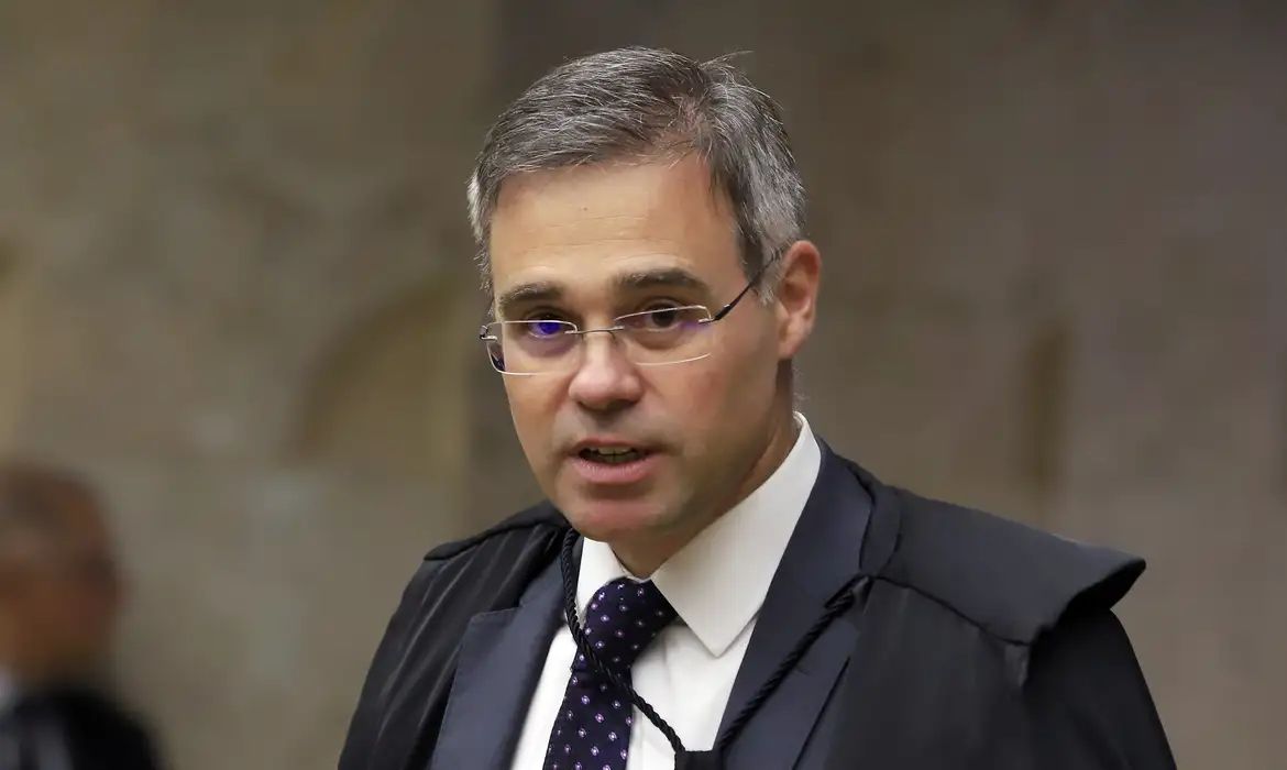 Mendonça rejeita ação contra reajuste do Bolsa Família